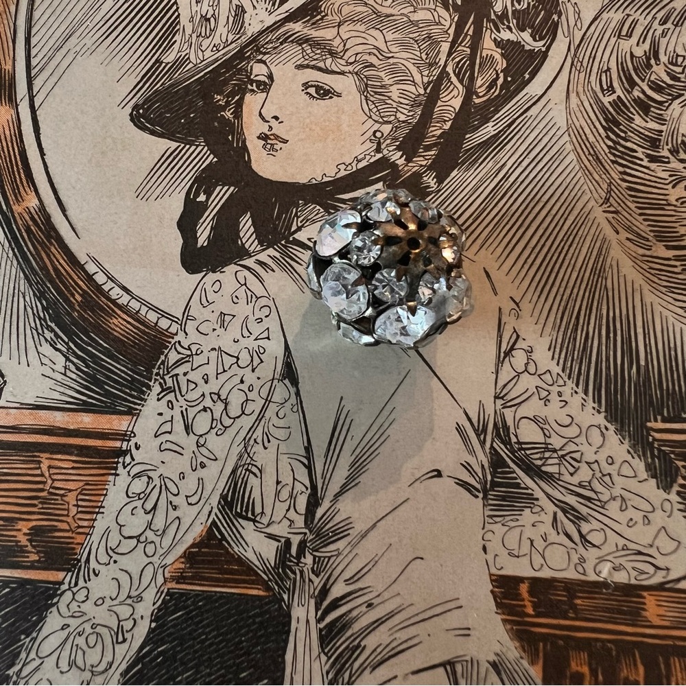 Vintage rhinestone bead